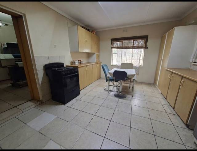 3 BEDROOM HOUSE FOR SALE IN THREE RIVERS